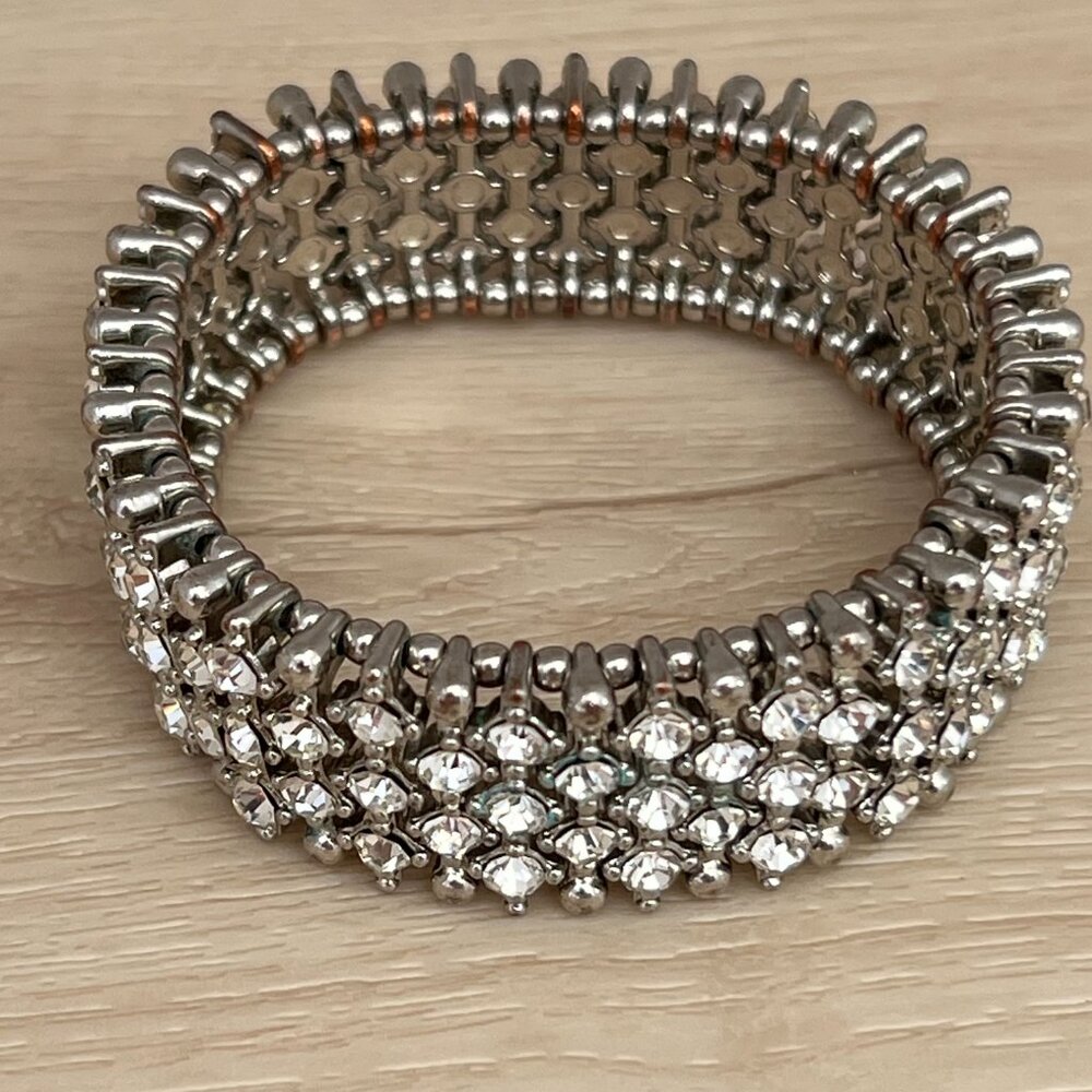 Vintage White Rhinestone Silver-tone Metal  1" Wide Stretch Bracelet / Showgirl - Picture 11 of 14